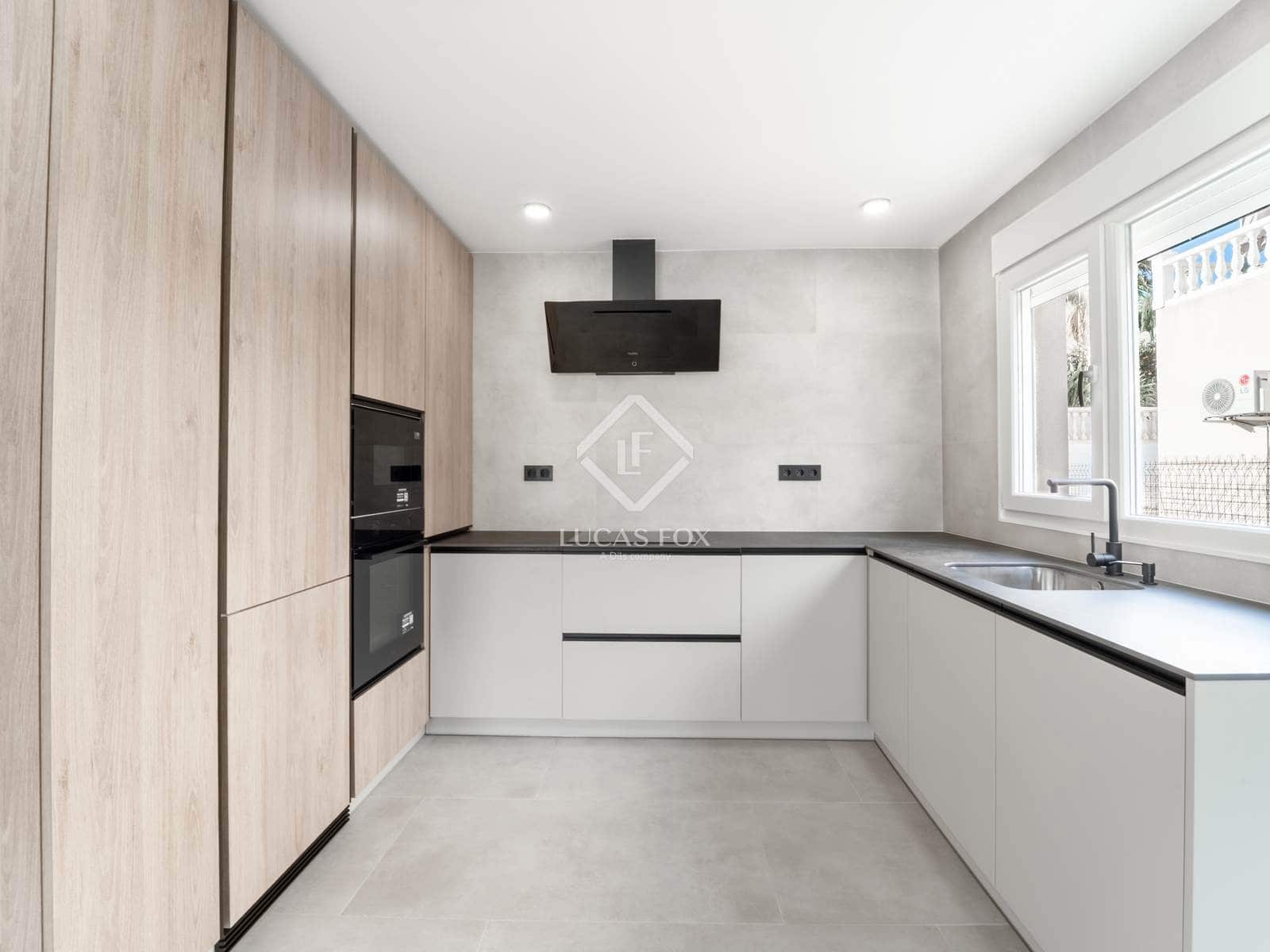 3 chambre Villa/Maison à vendre à El Campello avec garage - 550 000 € (Ref: 9357846)