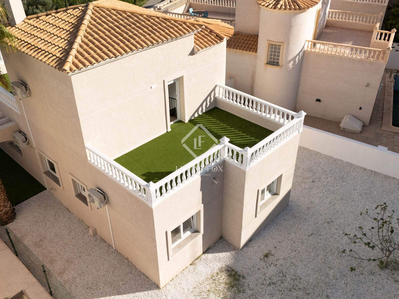 3 chambre Villa/Maison à vendre à El Campello avec garage - 550 000 € (Ref: 9357846)