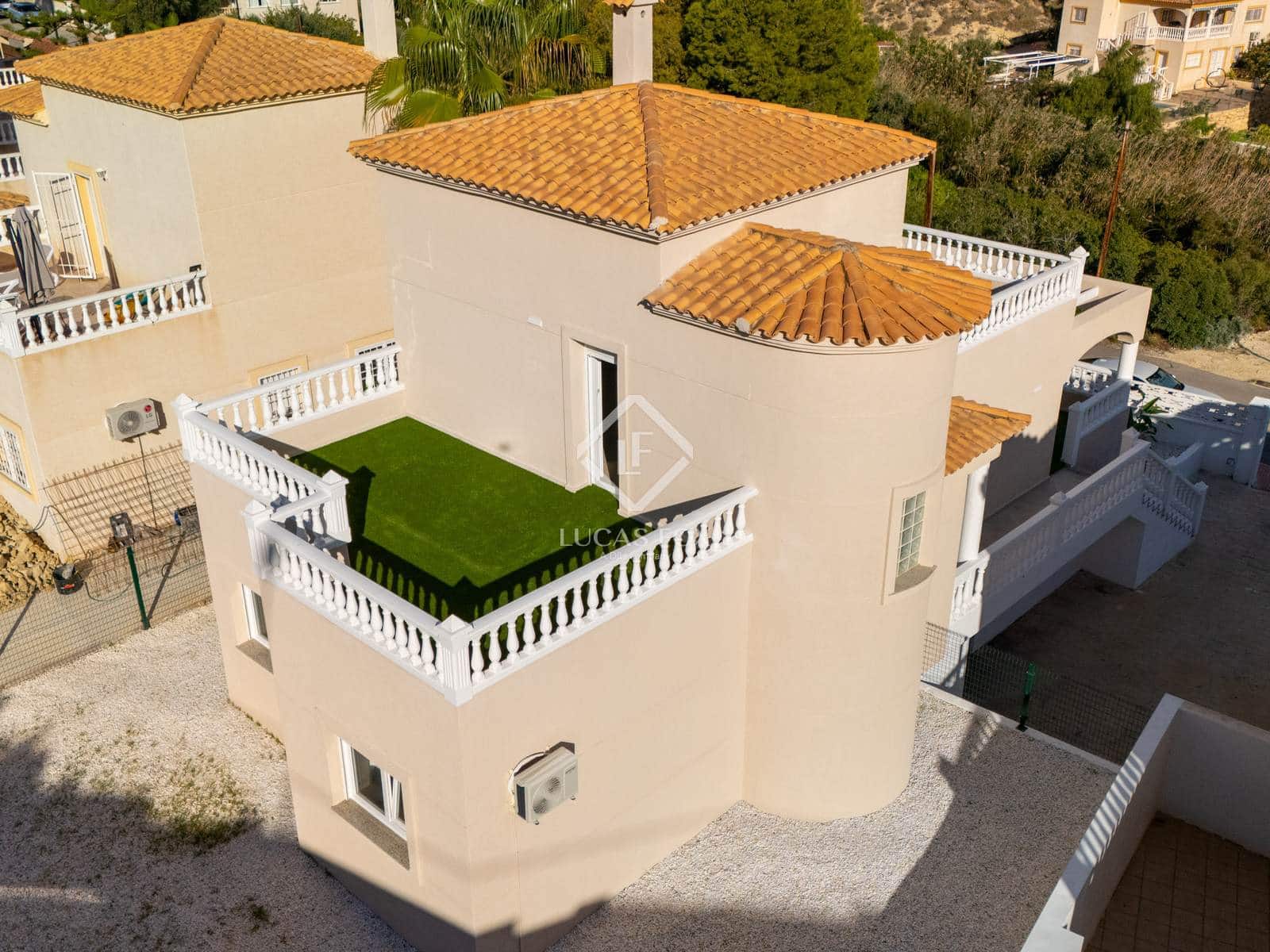 3 chambre Villa/Maison à vendre à El Campello avec garage - 550 000 € (Ref: 9357846)
