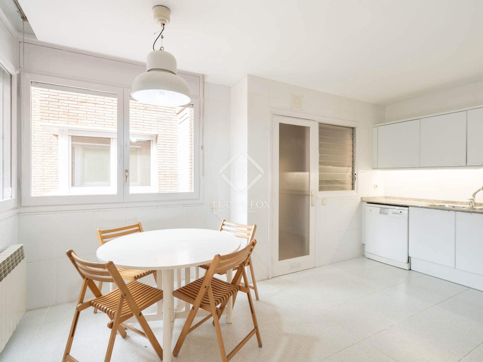 3 bedroom Apartment for rent in Sant Cugat del Valles with pool garage - € 3,300 (Ref: 9357849)