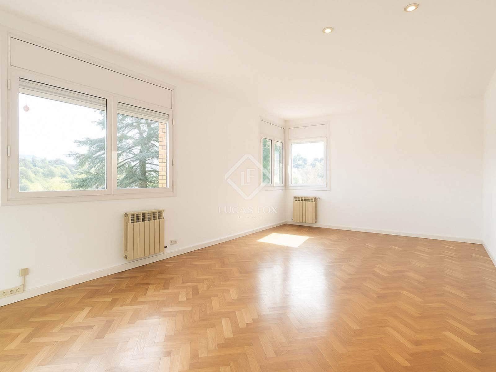 3 bedroom Apartment for rent in Sant Cugat del Valles with pool garage - € 3,300 (Ref: 9357849)