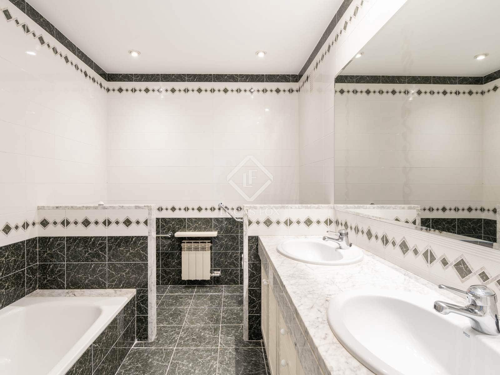 3 bedroom Apartment for rent in Sant Cugat del Valles with pool garage - € 3,300 (Ref: 9357849)