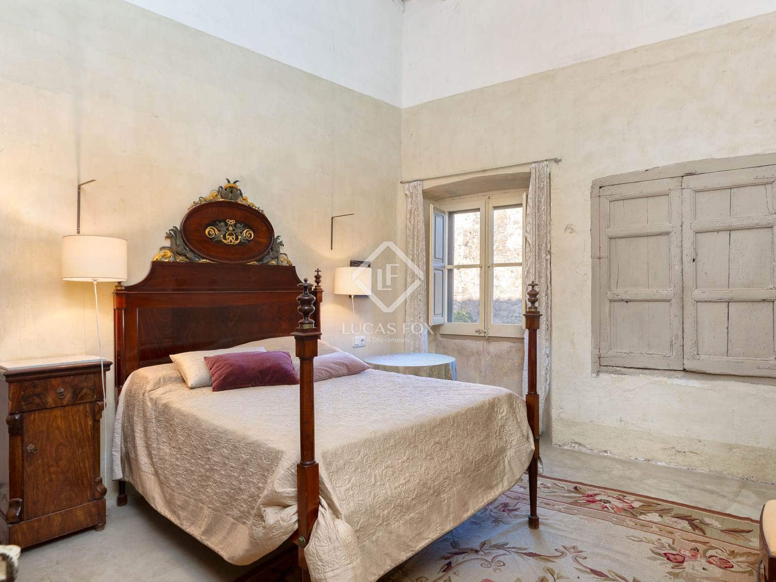 6 soveværelse Finca/Landehus til salg i Vilamacolum med swimmingpool - € 1.590.000 (Ref: 9360208)