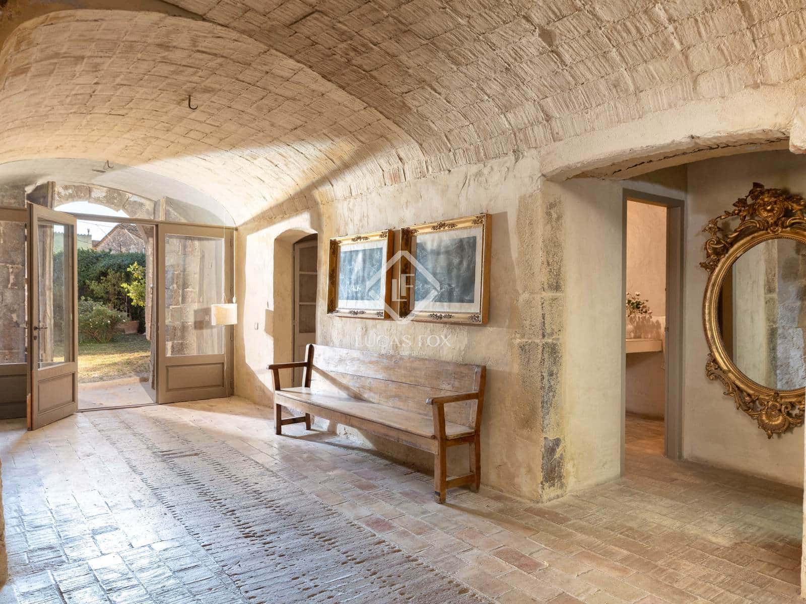 6 soveværelse Finca/Landehus til salg i Vilamacolum med swimmingpool - € 1.590.000 (Ref: 9360208)