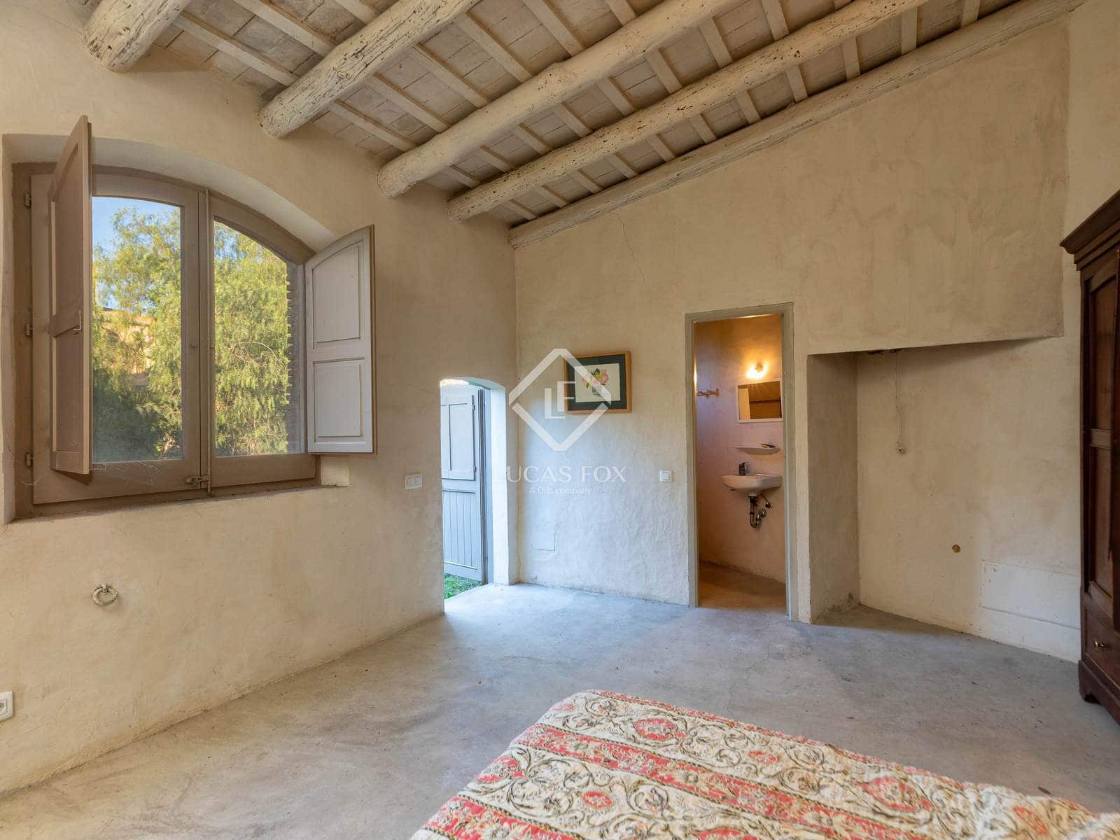 6 soveværelse Finca/Landehus til salg i Vilamacolum med swimmingpool - € 1.590.000 (Ref: 9360208)