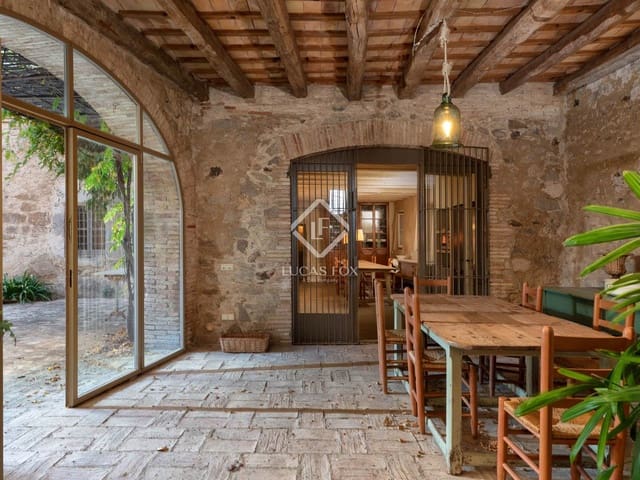 6 quarto Quinta/Casa Rural para venda em Vilamacolum com piscina - 1 590 000 € (Ref: 9360208)