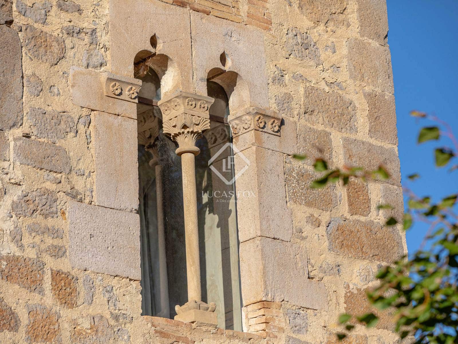 6 soveværelse Finca/Landehus til salg i Vilamacolum med swimmingpool - € 1.590.000 (Ref: 9360208)