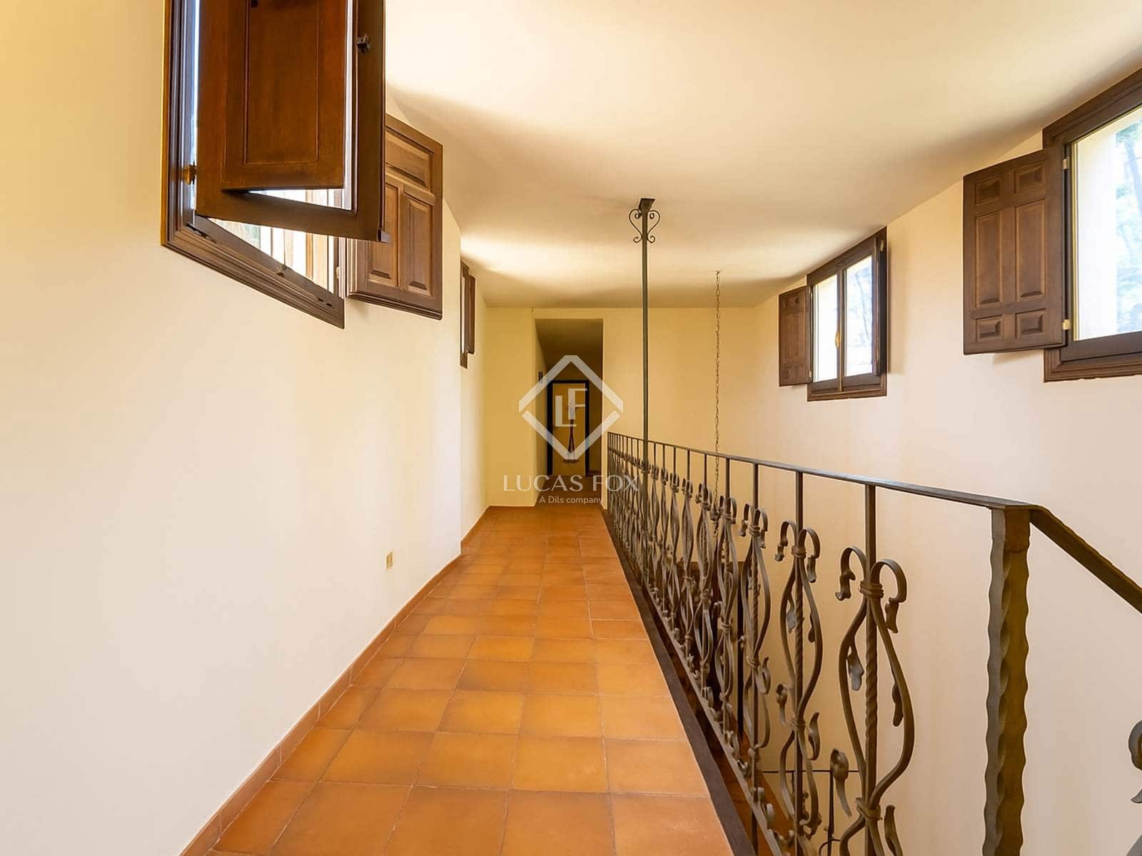 6 bedroom Villa for sale in Alicante / Alacant city with pool garage - € 1,350,000 (Ref: 9360444)