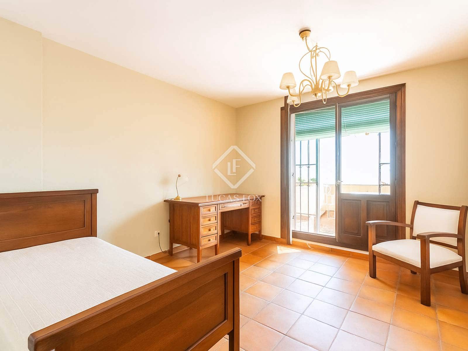 6 bedroom Villa for sale in Alicante / Alacant city with pool garage - € 1,350,000 (Ref: 9360444)