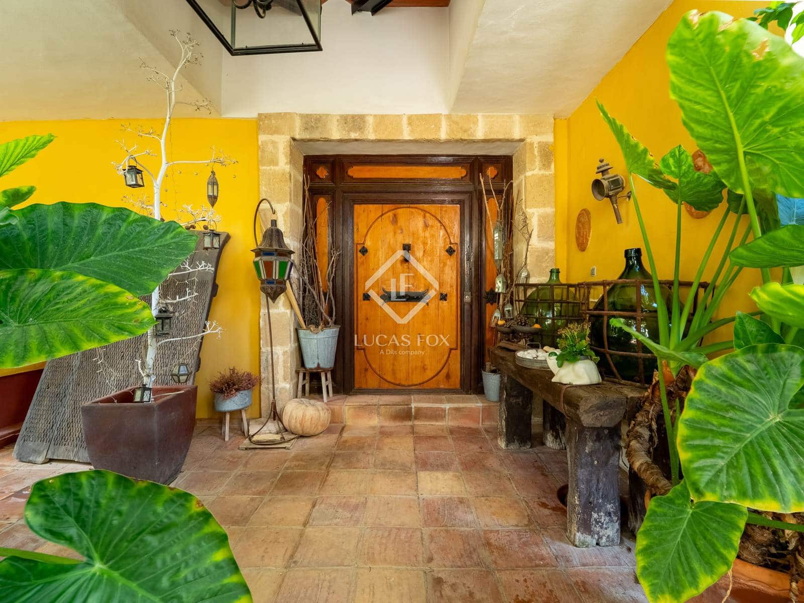 6 bedroom Villa for sale in Alicante / Alacant city with pool garage - € 1,350,000 (Ref: 9360444)