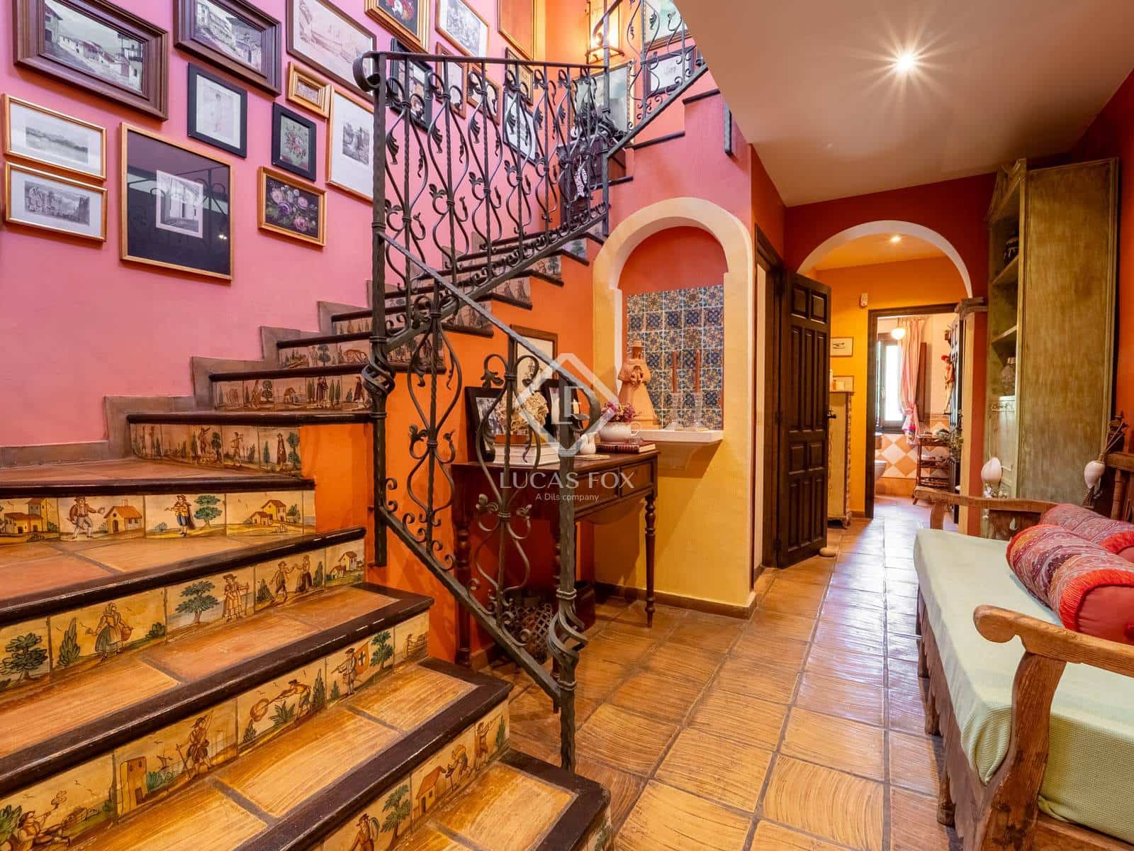 6 bedroom Villa for sale in Alicante / Alacant city with pool garage - € 1,350,000 (Ref: 9360444)