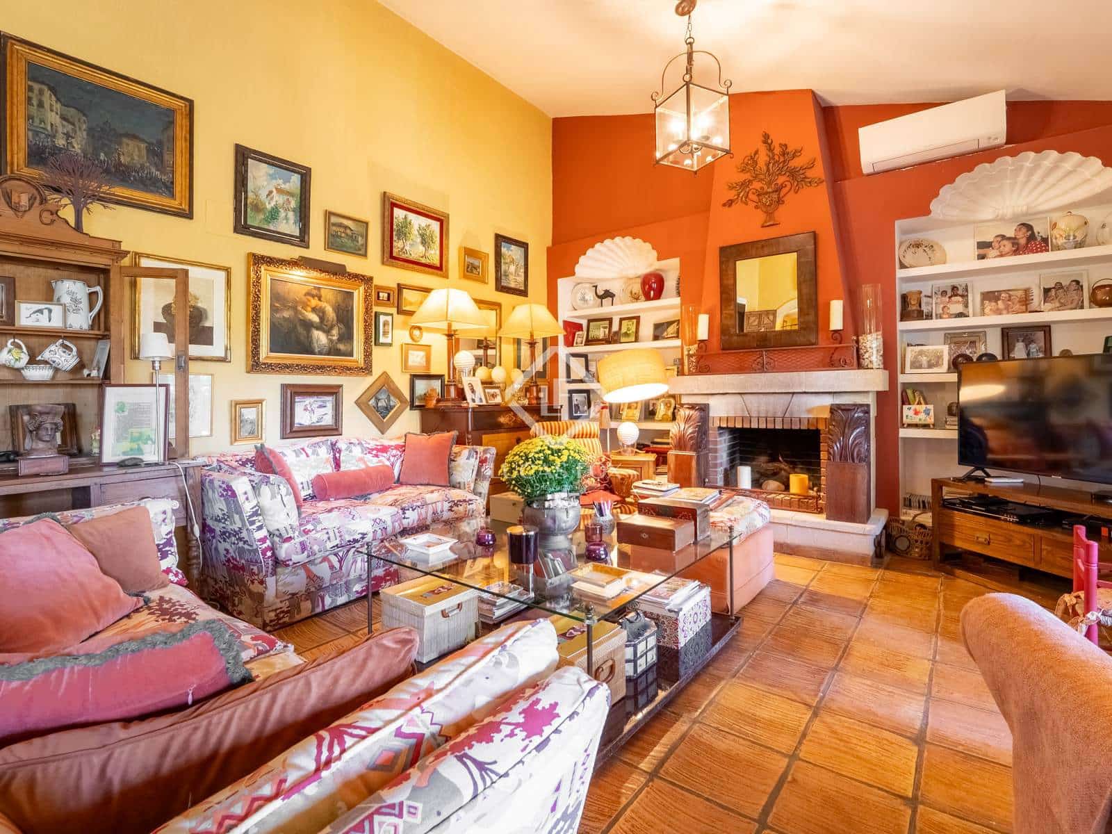 6 bedroom Villa for sale in Alicante / Alacant city with pool garage - € 1,350,000 (Ref: 9360444)