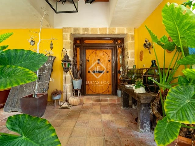 6 bedroom Villa for sale in Alicante / Alacant city with pool garage - € 1,350,000 (Ref: 9360444)