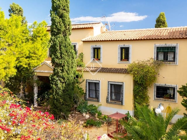 6 bedroom Villa for sale in Alicante / Alacant city with pool garage - € 1,350,000 (Ref: 9360444)