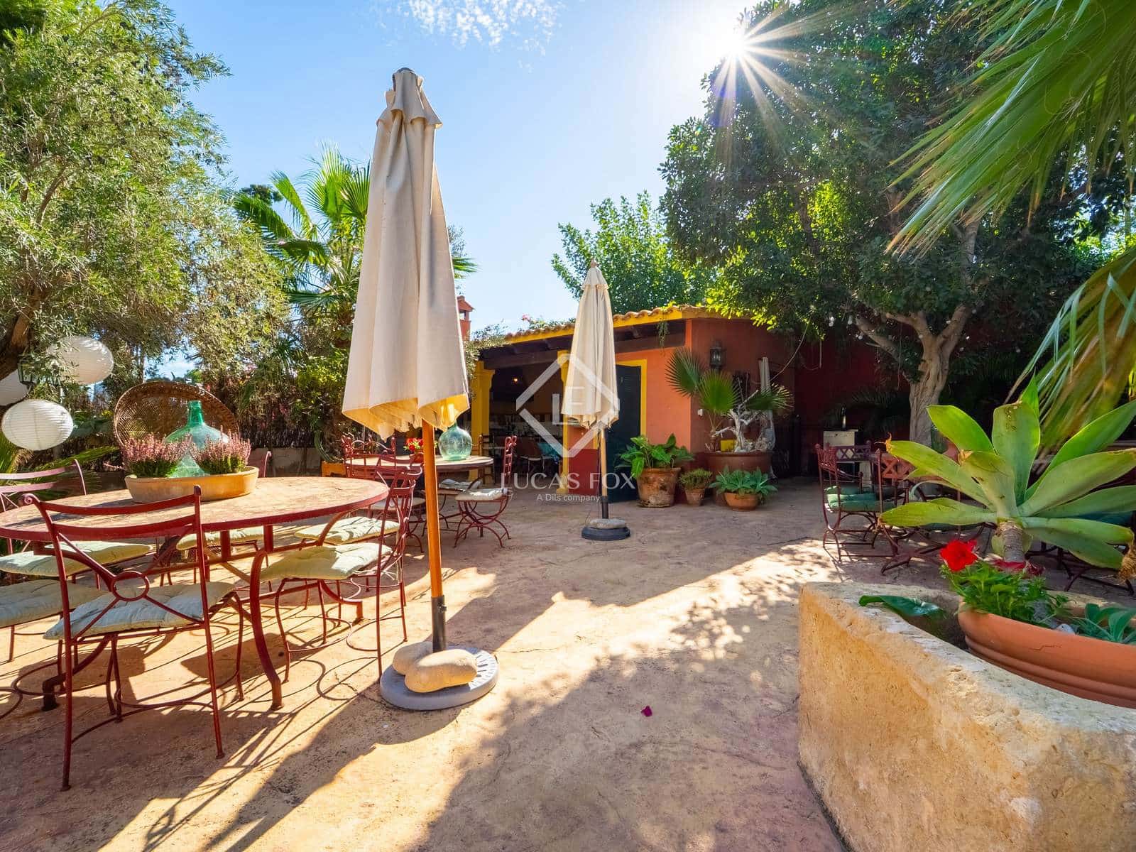 6 bedroom Villa for sale in Alicante / Alacant city with pool garage - € 1,350,000 (Ref: 9360444)