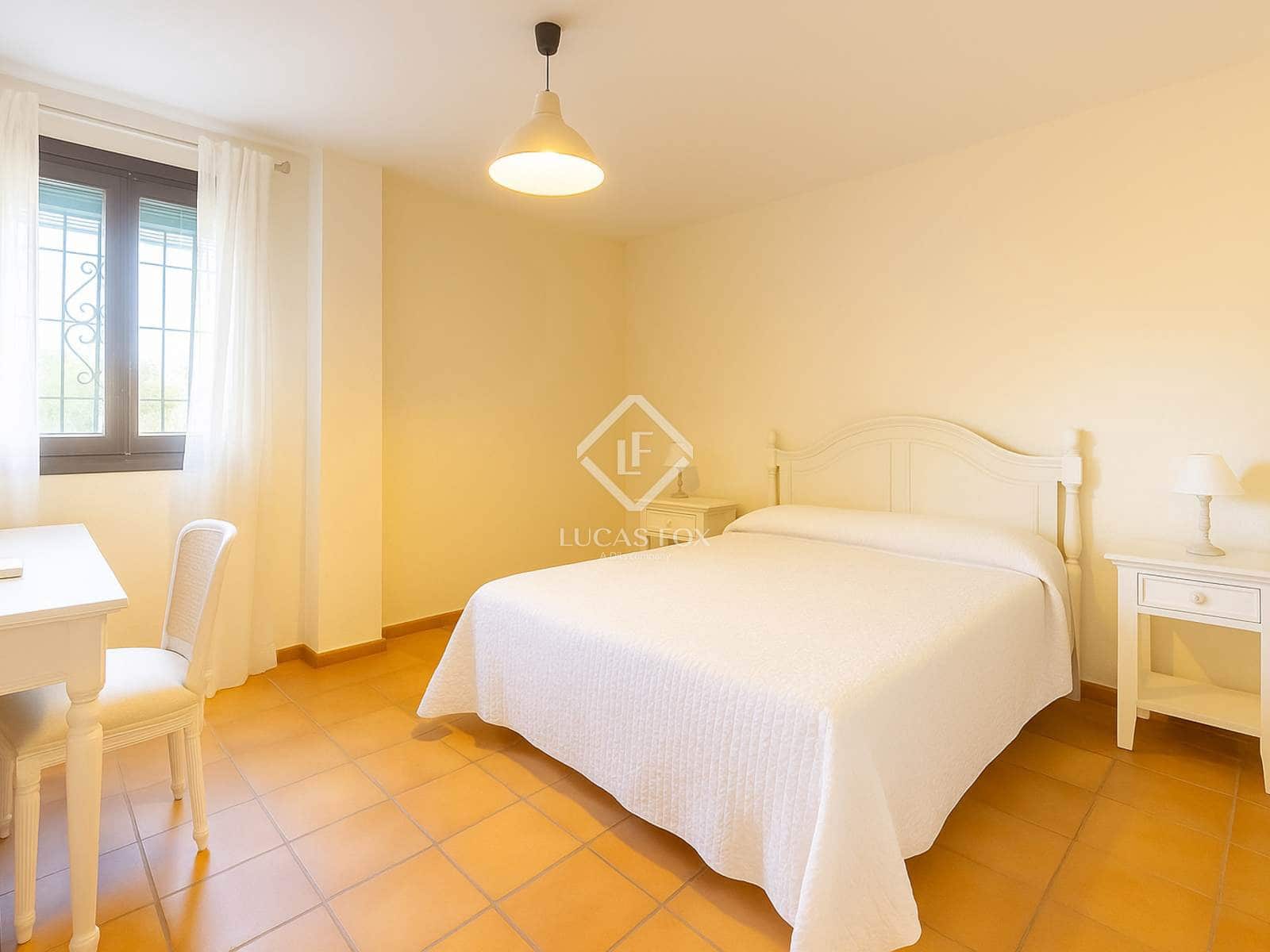 6 bedroom Villa for sale in Alicante / Alacant city with pool garage - € 1,350,000 (Ref: 9360444)