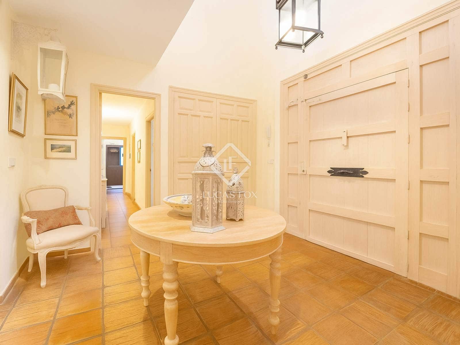 6 bedroom Villa for sale in Alicante / Alacant city with pool garage - € 1,350,000 (Ref: 9360444)