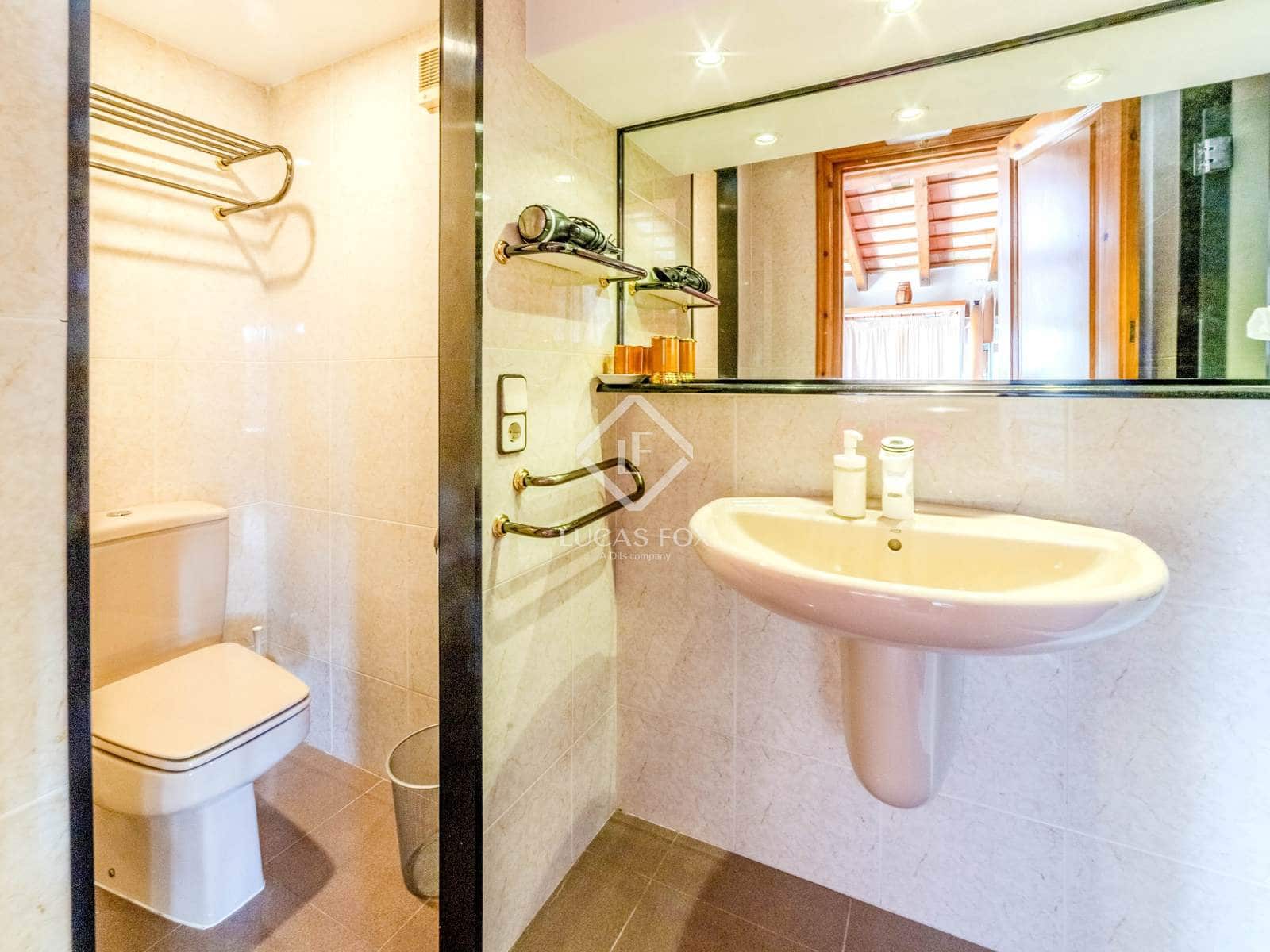 7 bedroom Finca/Country House for sale in Castellet i la Gornal with pool garage - € 1,250,000 (Ref: 9360447)