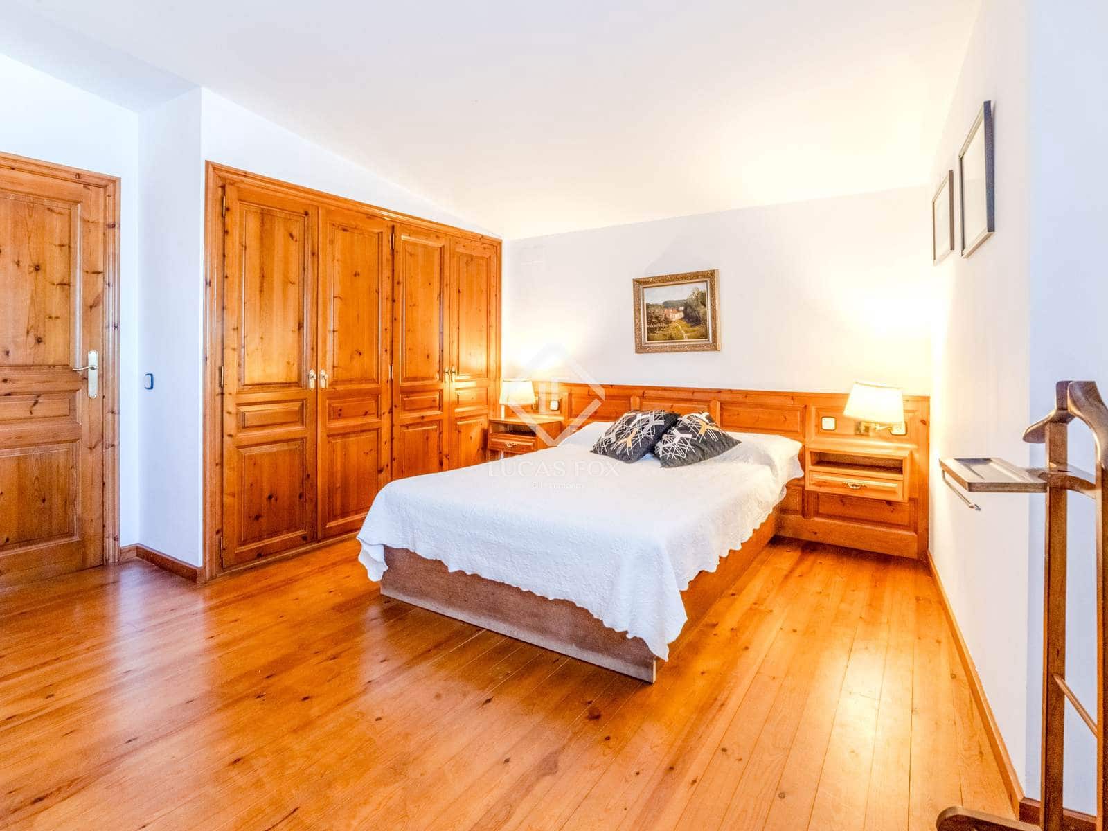 7 bedroom Finca/Country House for sale in Castellet i la Gornal with pool garage - € 1,250,000 (Ref: 9360447)