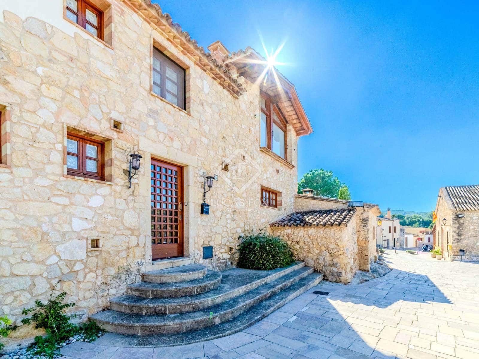 7 bedroom Finca/Country House for sale in Castellet i la Gornal with pool garage - € 1,250,000 (Ref: 9360447)