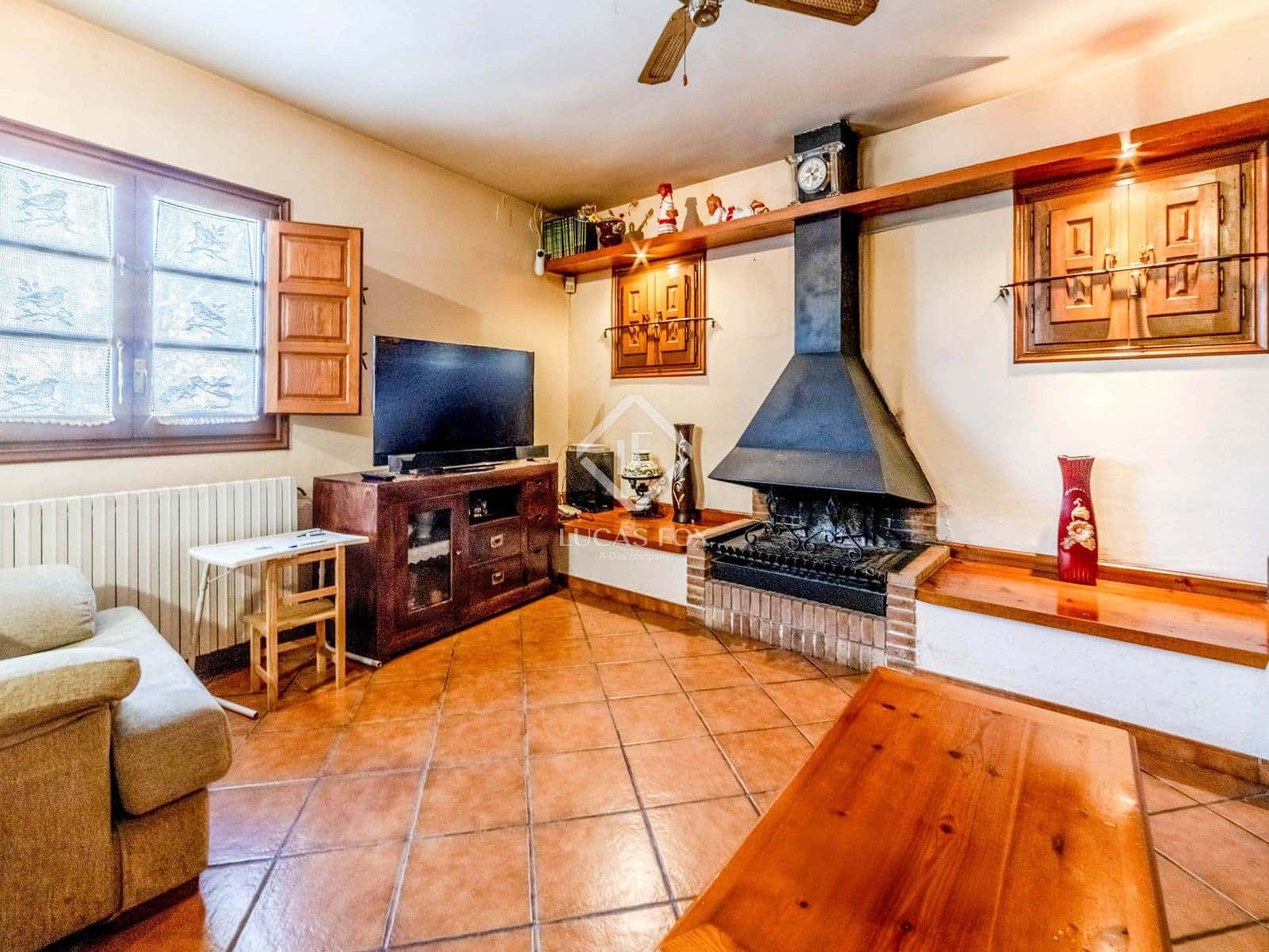 7 bedroom Finca/Country House for sale in Castellet i la Gornal with pool garage - € 1,250,000 (Ref: 9360447)