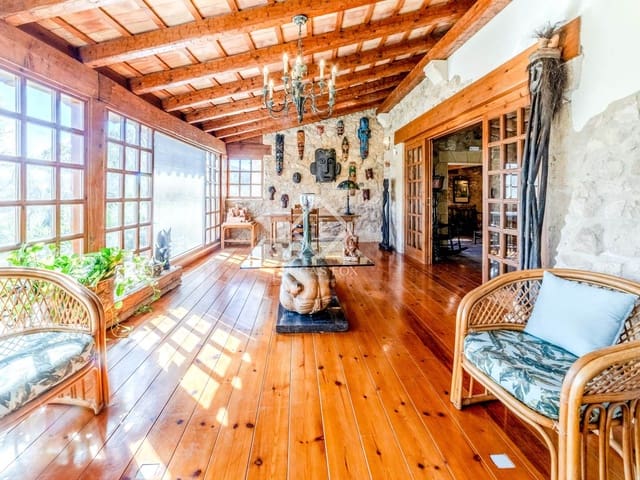 7 bedroom Finca/Country House for sale in Castellet i la Gornal with pool garage - € 1,250,000 (Ref: 9360447)