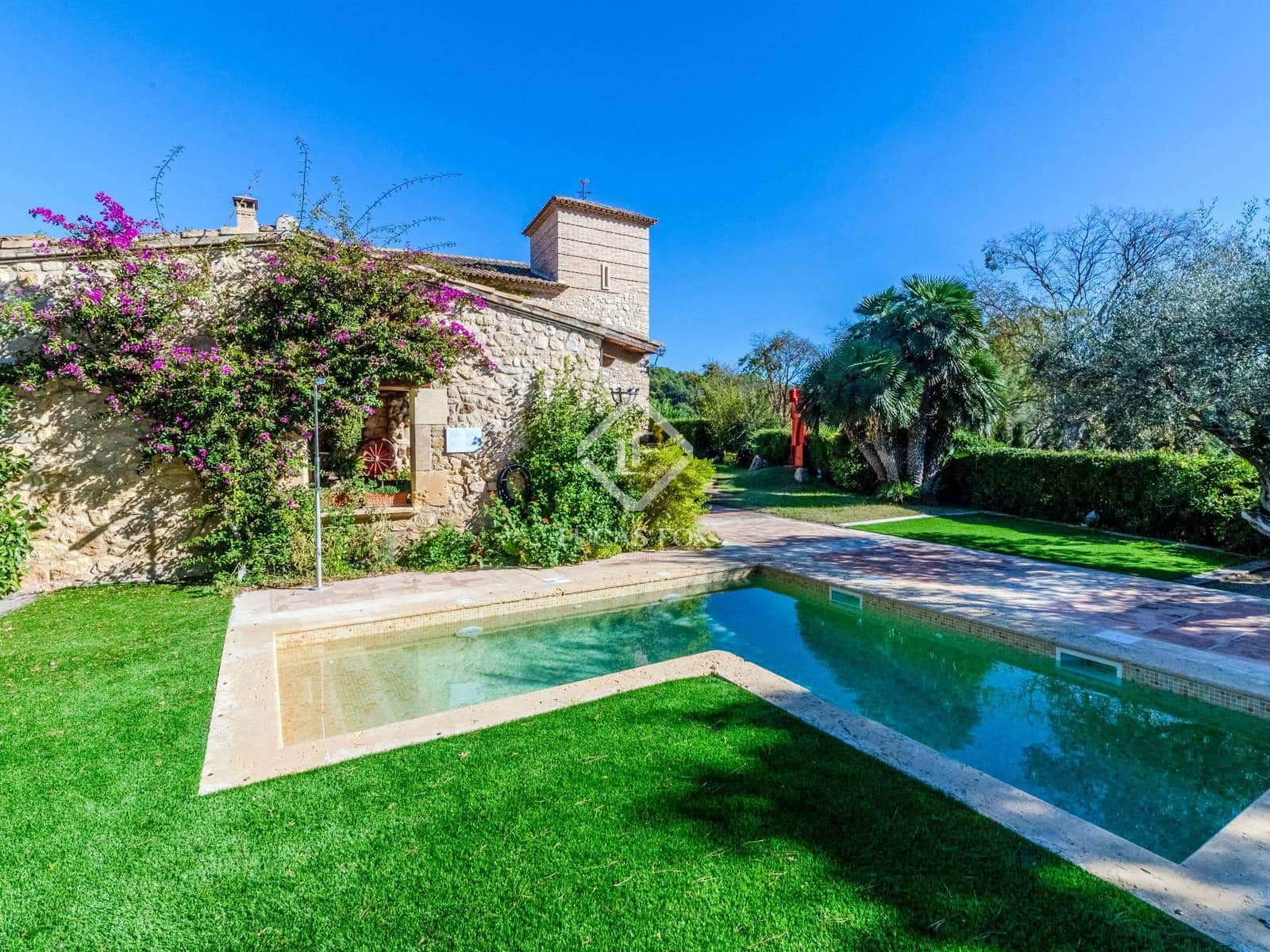 7 bedroom Finca/Country House for sale in Castellet i la Gornal with pool garage - € 1,250,000 (Ref: 9360447)