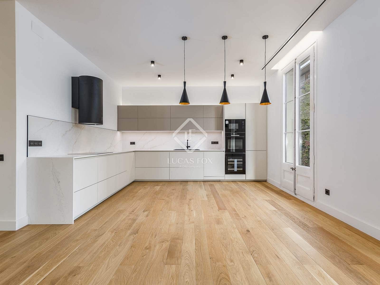 4 quarto Apartamento para venda em Barcelona cidade - 1 100 000 € (Ref: 9360448)