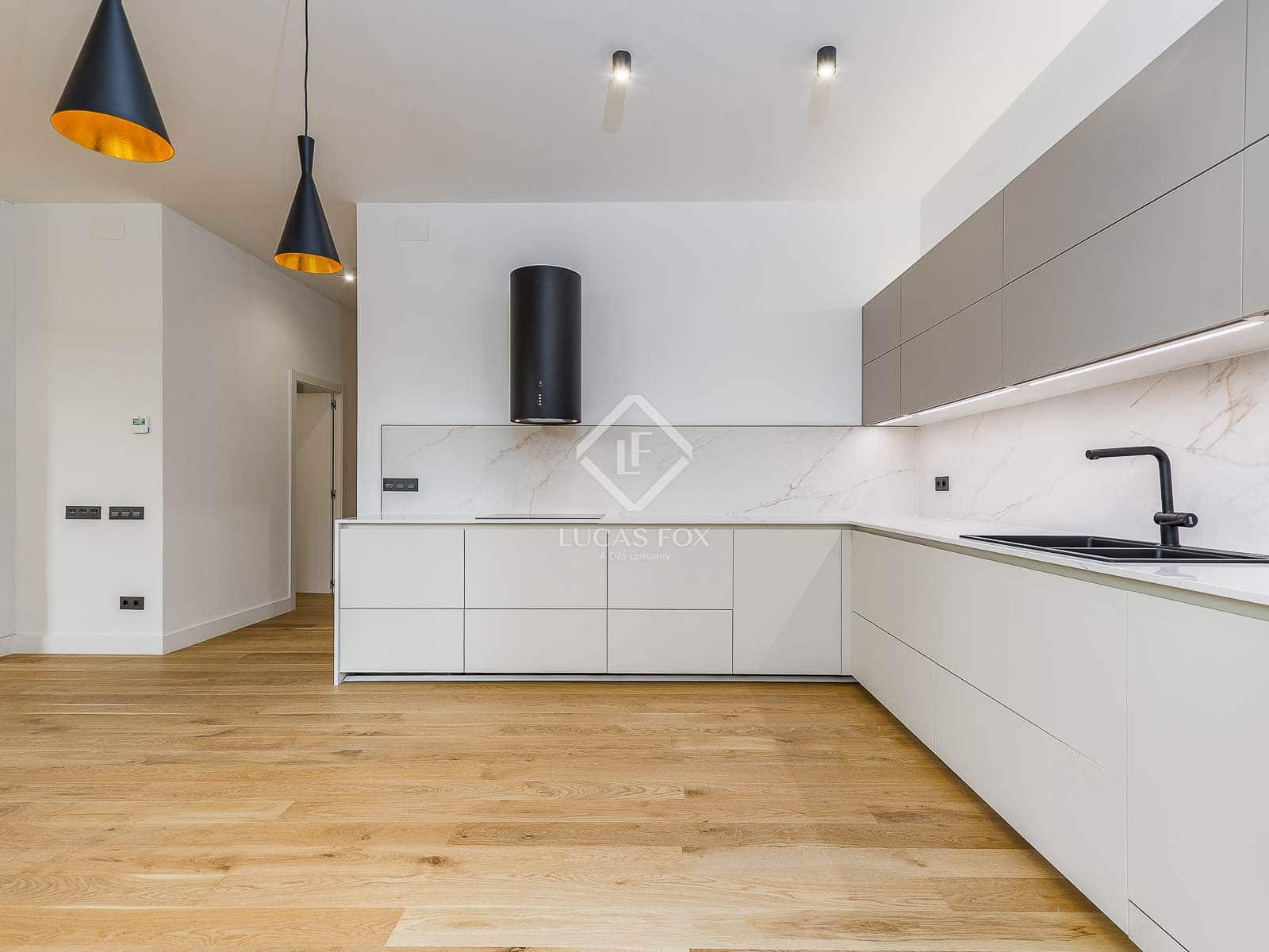 4 quarto Apartamento para venda em Barcelona cidade - 1 100 000 € (Ref: 9360448)