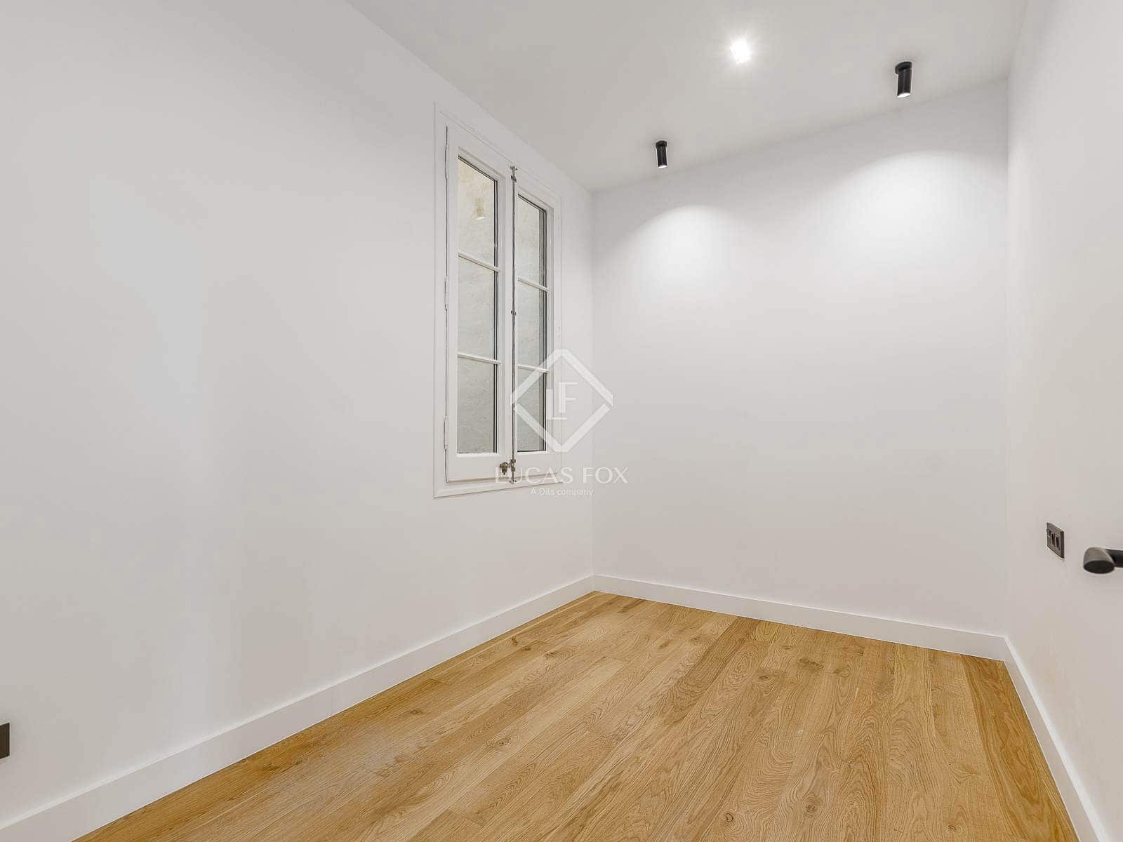 4 quarto Apartamento para venda em Barcelona cidade - 1 100 000 € (Ref: 9360448)