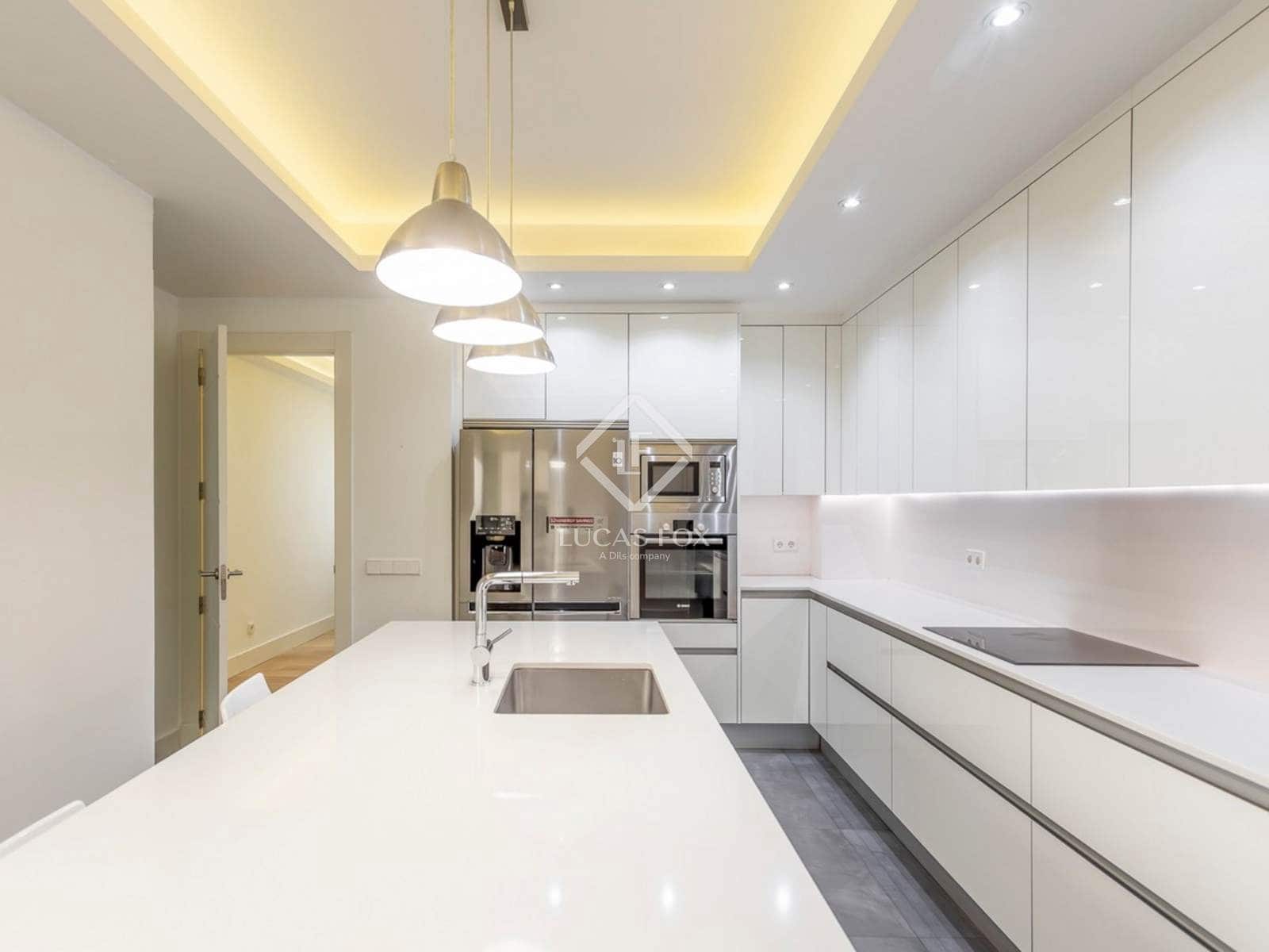 4 sovrum Lägenhet att hyra i Madrid stad med pool garage - 5 400 € (Ref: 9360893)