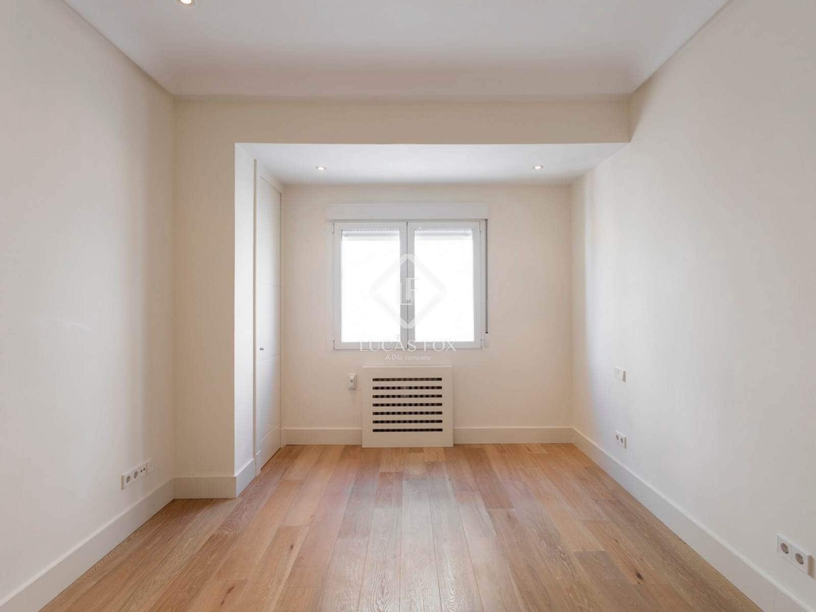 4 sovrum Lägenhet att hyra i Madrid stad med pool garage - 5 400 € (Ref: 9360893)