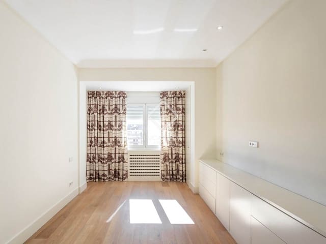 4 sovrum Lägenhet att hyra i Lista, Madrid stad med pool garage - 5 400 € (Ref: 9360893)