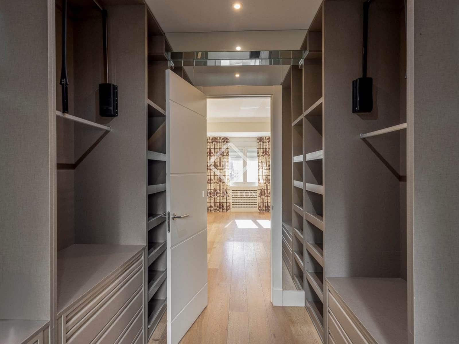 4 sovrum Lägenhet att hyra i Madrid stad med pool garage - 5 400 € (Ref: 9360893)