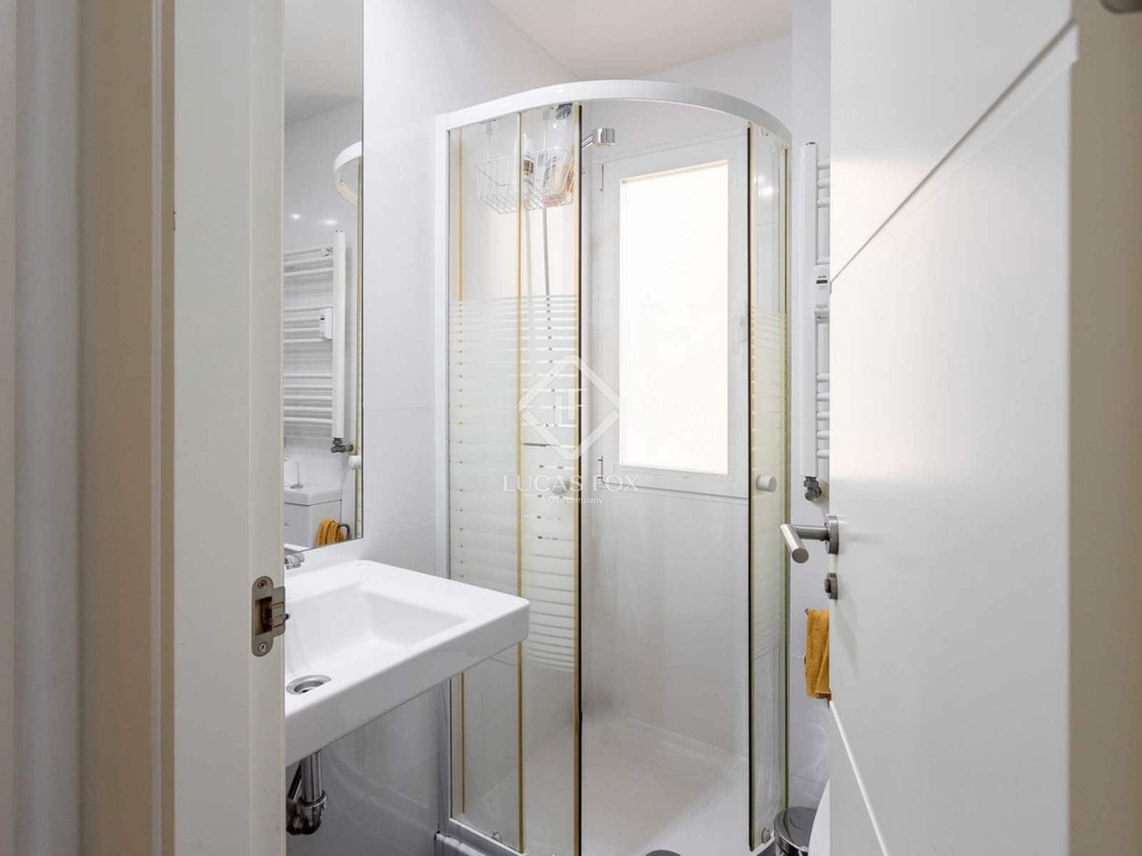 4 sovrum Lägenhet att hyra i Madrid stad med pool garage - 5 400 € (Ref: 9360893)