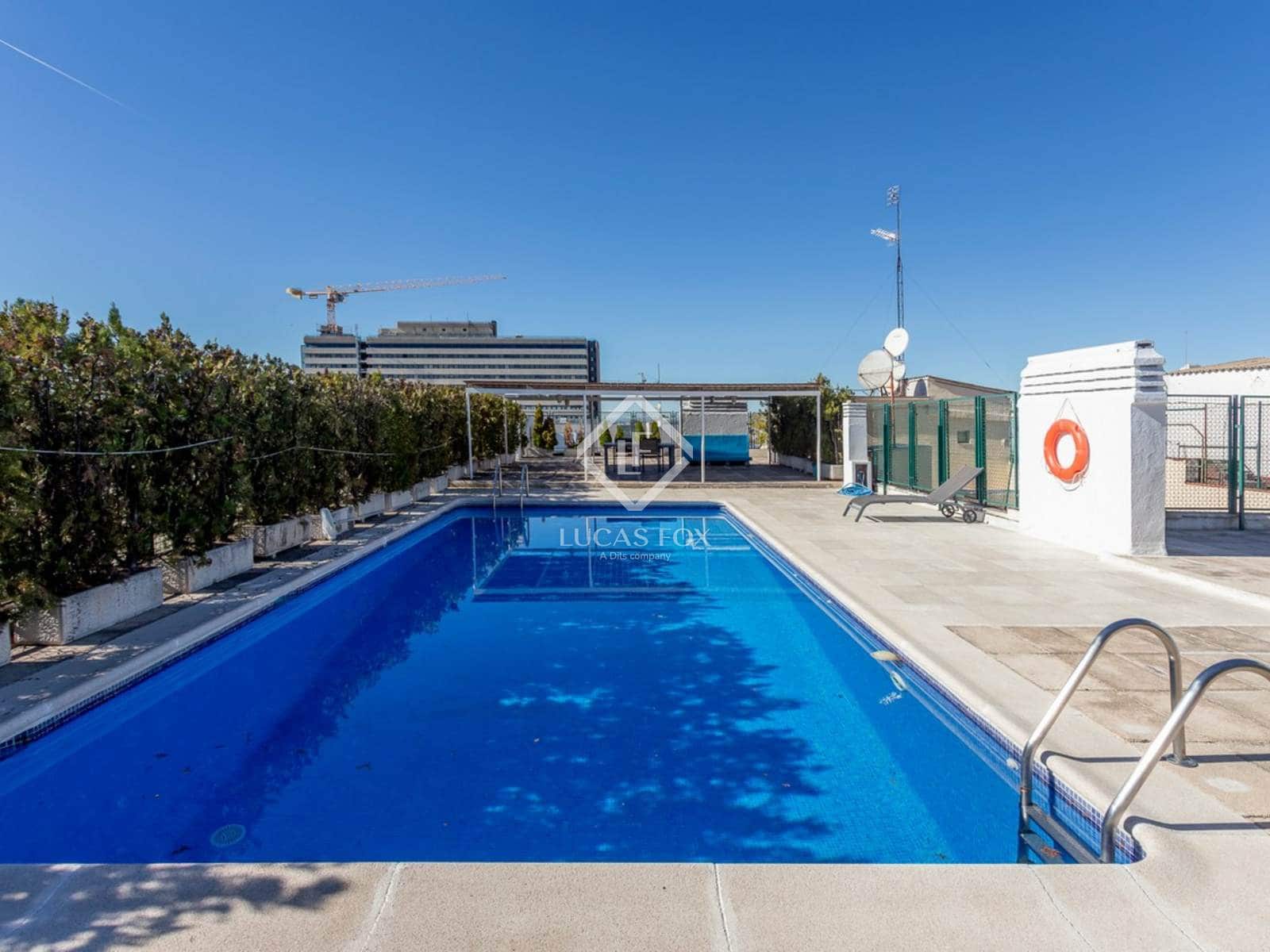 4 sovrum Lägenhet att hyra i Madrid stad med pool garage - 5 400 € (Ref: 9360893)