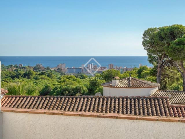 4 bedroom Villa for sale in Sant Antoni de Calonge, Calonge i Sant Antoni with garage - € 380,000 (Ref: 9360894)