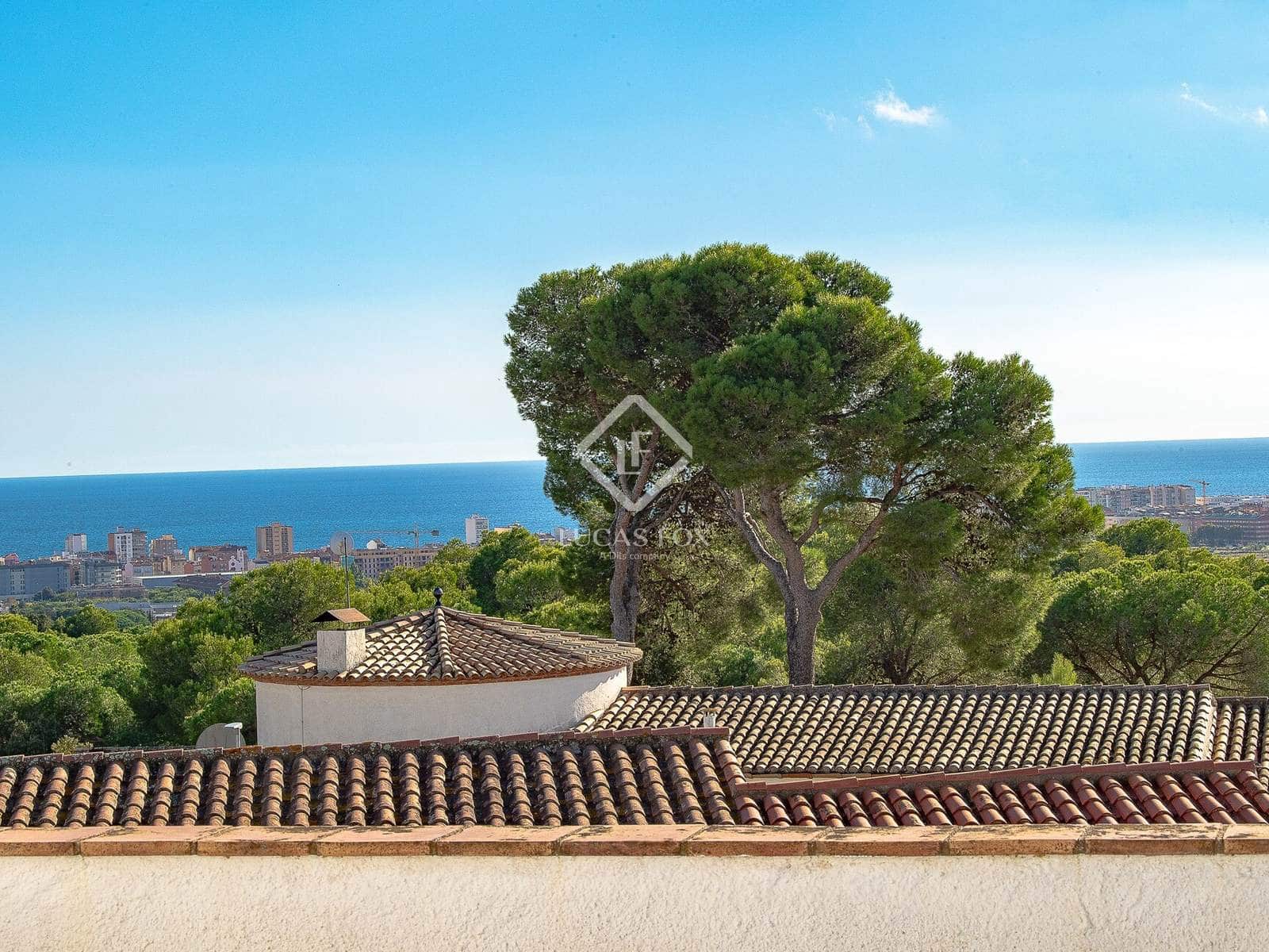 4 bedroom Villa for sale in Sant Antoni de Calonge with garage - € 380,000 (Ref: 9360894)