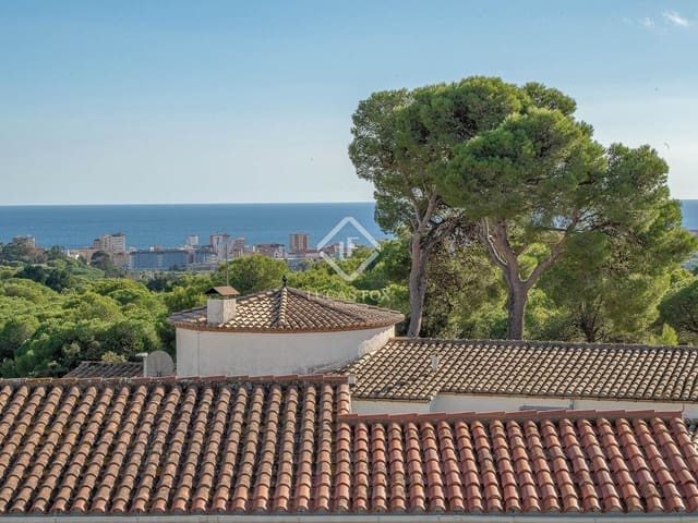 4 bedroom Villa for sale in Sant Antoni de Calonge, Calonge i Sant Antoni with garage - € 380,000 (Ref: 9360894)