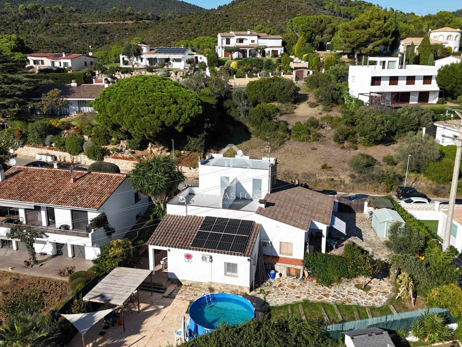 4 bedroom Villa for sale in Sant Antoni de Calonge with garage - € 380,000 (Ref: 9360894)