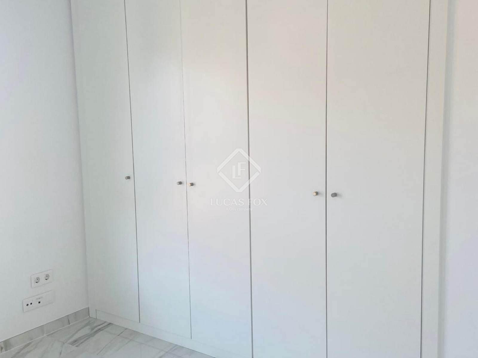 3 bedroom Penthouse for rent in Valencia city with garage - € 5,000 (Ref: 9360895)