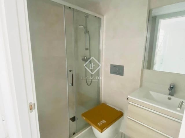 3 soverom Penthouse til leie i Valencia by med garasje - € 5 000 (Ref: 9360895)