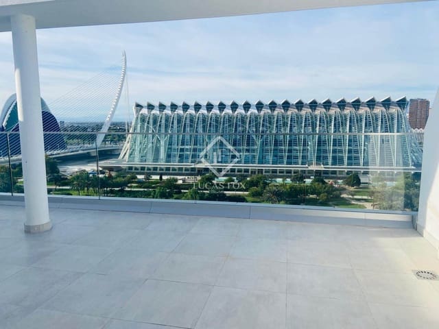 3 soverom Penthouse til leie i Valencia by med garasje - € 5 000 (Ref: 9360895)