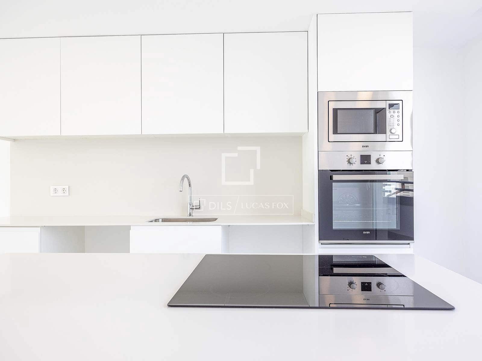 3 soverom Penthouse til leie i Valencia by med garasje - € 4 500 (Ref: 9360895)