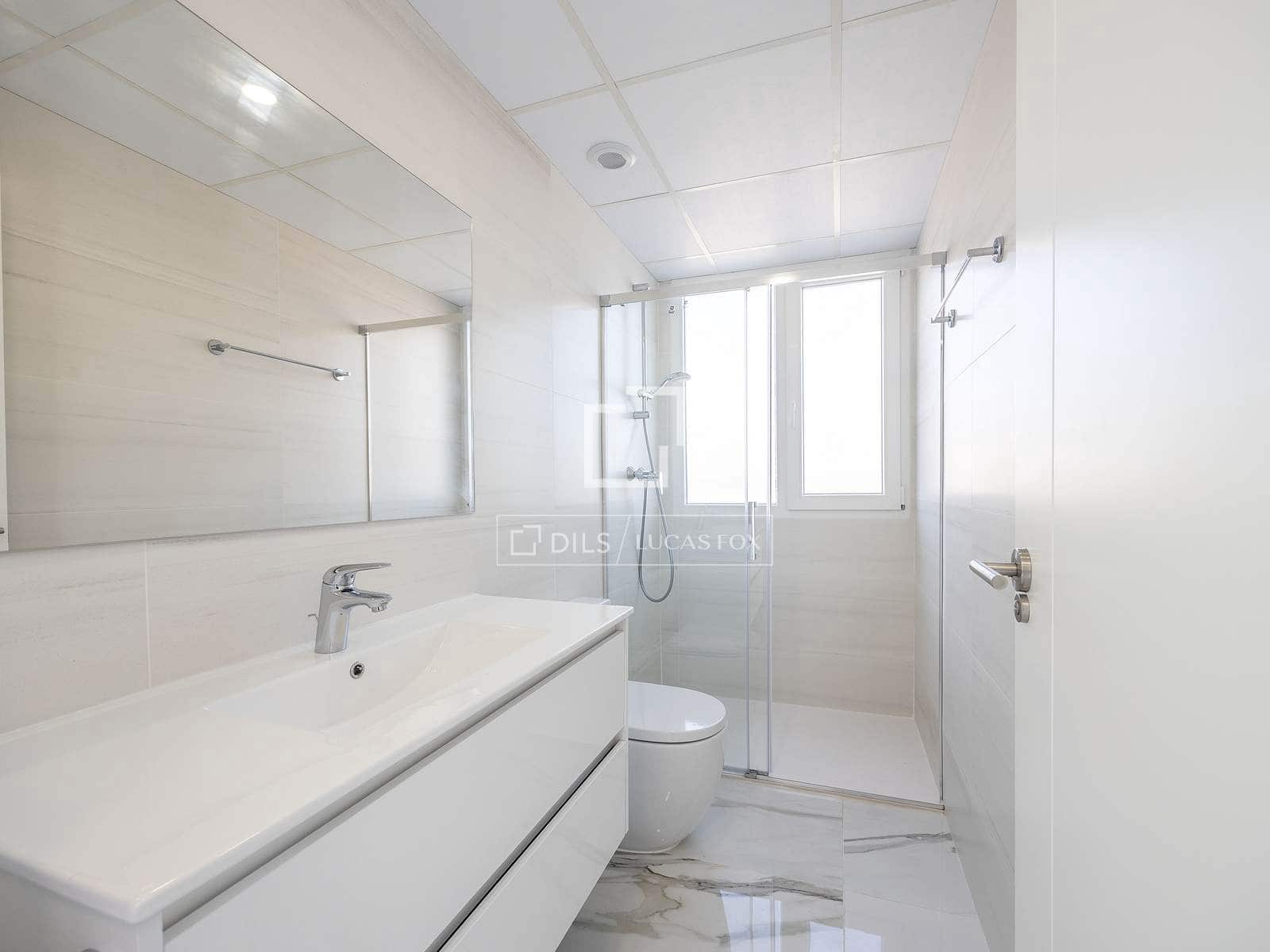 3 soverom Penthouse til leie i Valencia by med garasje - € 4 500 (Ref: 9360895)