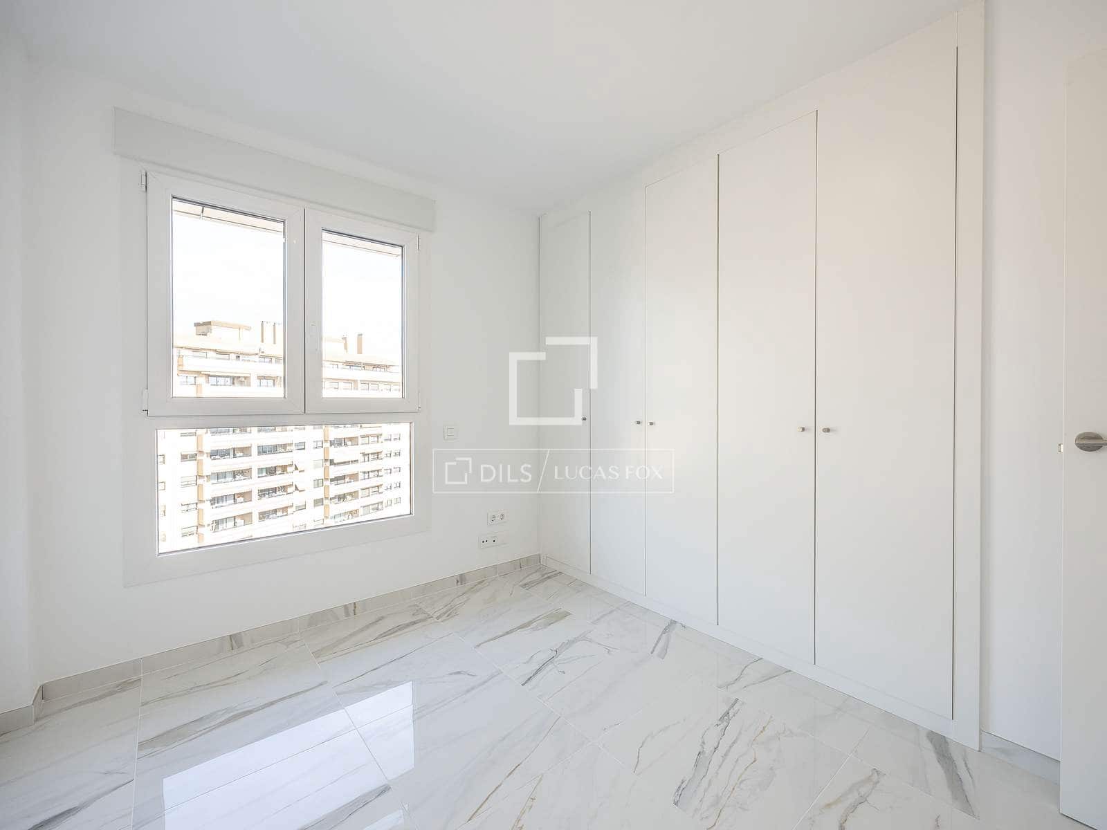 3 soverom Penthouse til leie i Valencia by med garasje - € 4 500 (Ref: 9360895)