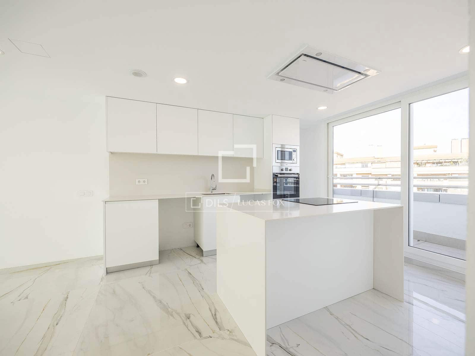 3 soverom Penthouse til leie i Valencia by med garasje - € 4 500 (Ref: 9360895)