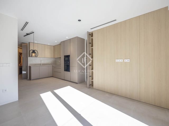 Apartamento de 3 habitaciones en València ciudad en venta - 680.000 € (Ref: 9360896)