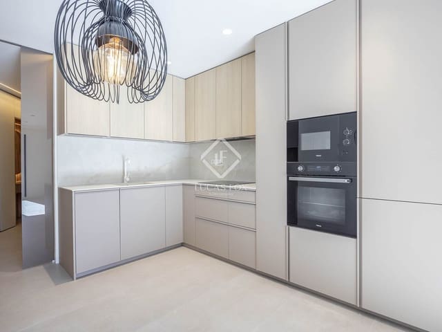 Apartamento de 3 habitaciones en València ciudad en venta - 680.000 € (Ref: 9360896)