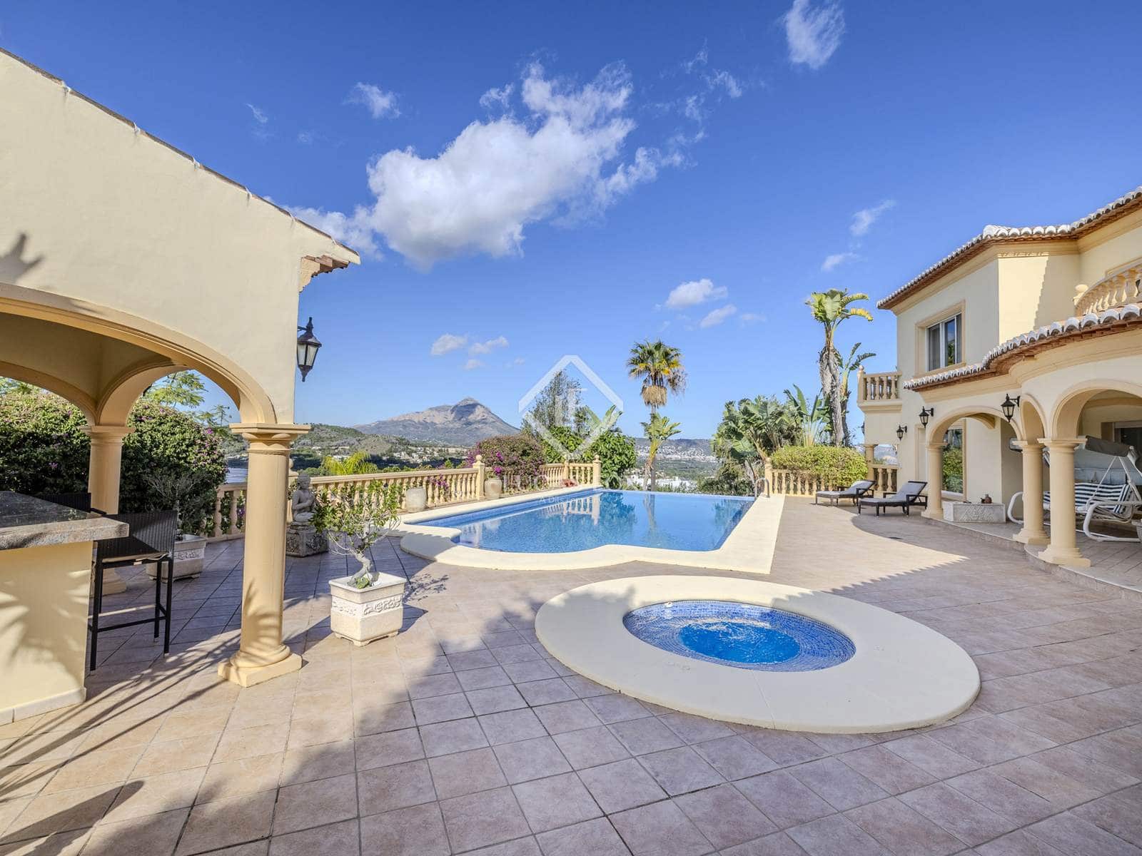 4 sypialnia Willa na sprzedaż w Javea / Xabia z basenem garażem - 2 900 000 € (Ref: 9362769)